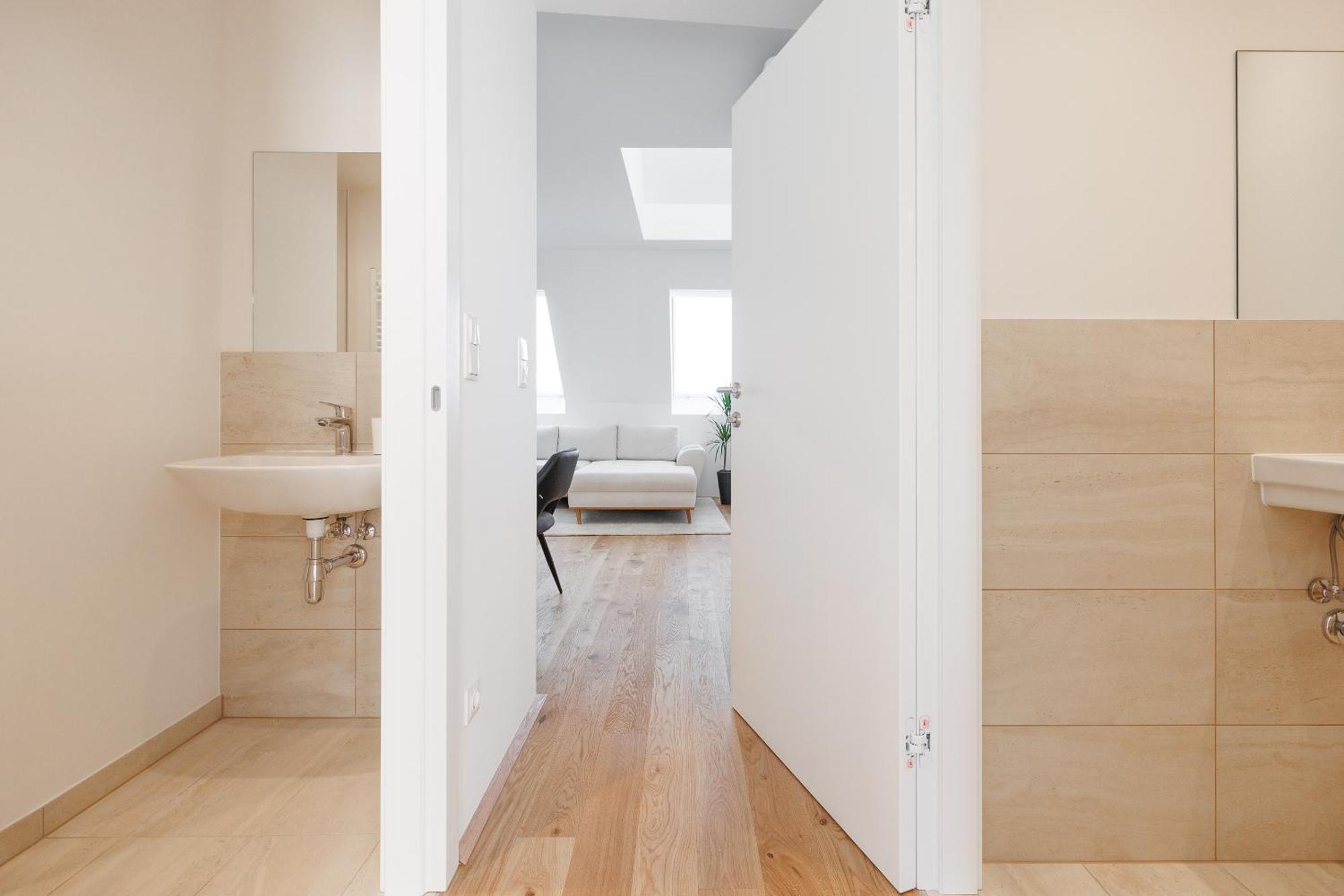Symphony Apartments 38 - Modern Loft With Terrace And Grill In Central Location Bécs Kültér fotó