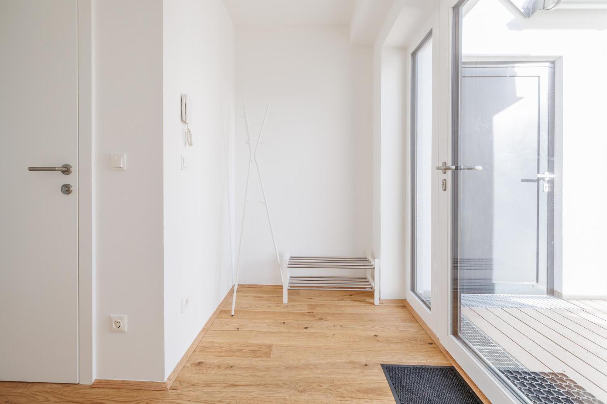 Symphony Apartments 38 - Modern Loft With Terrace And Grill In Central Location Bécs Kültér fotó