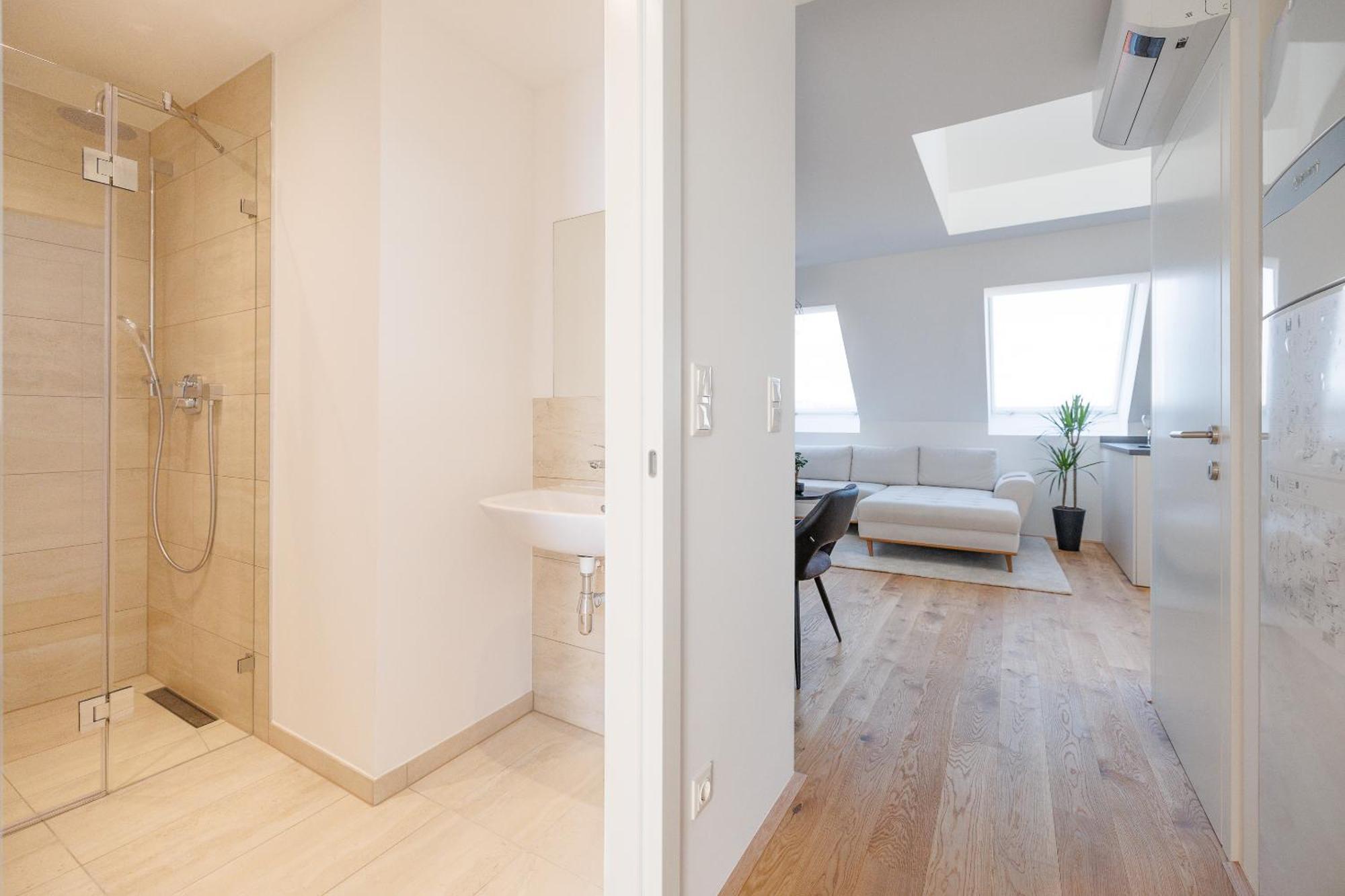 Symphony Apartments 38 - Modern Loft With Terrace And Grill In Central Location Bécs Kültér fotó