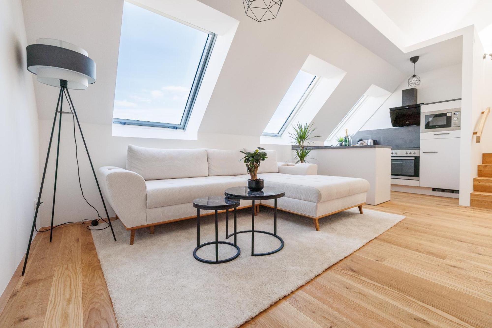 Symphony Apartments 38 - Modern Loft With Terrace And Grill In Central Location Bécs Kültér fotó