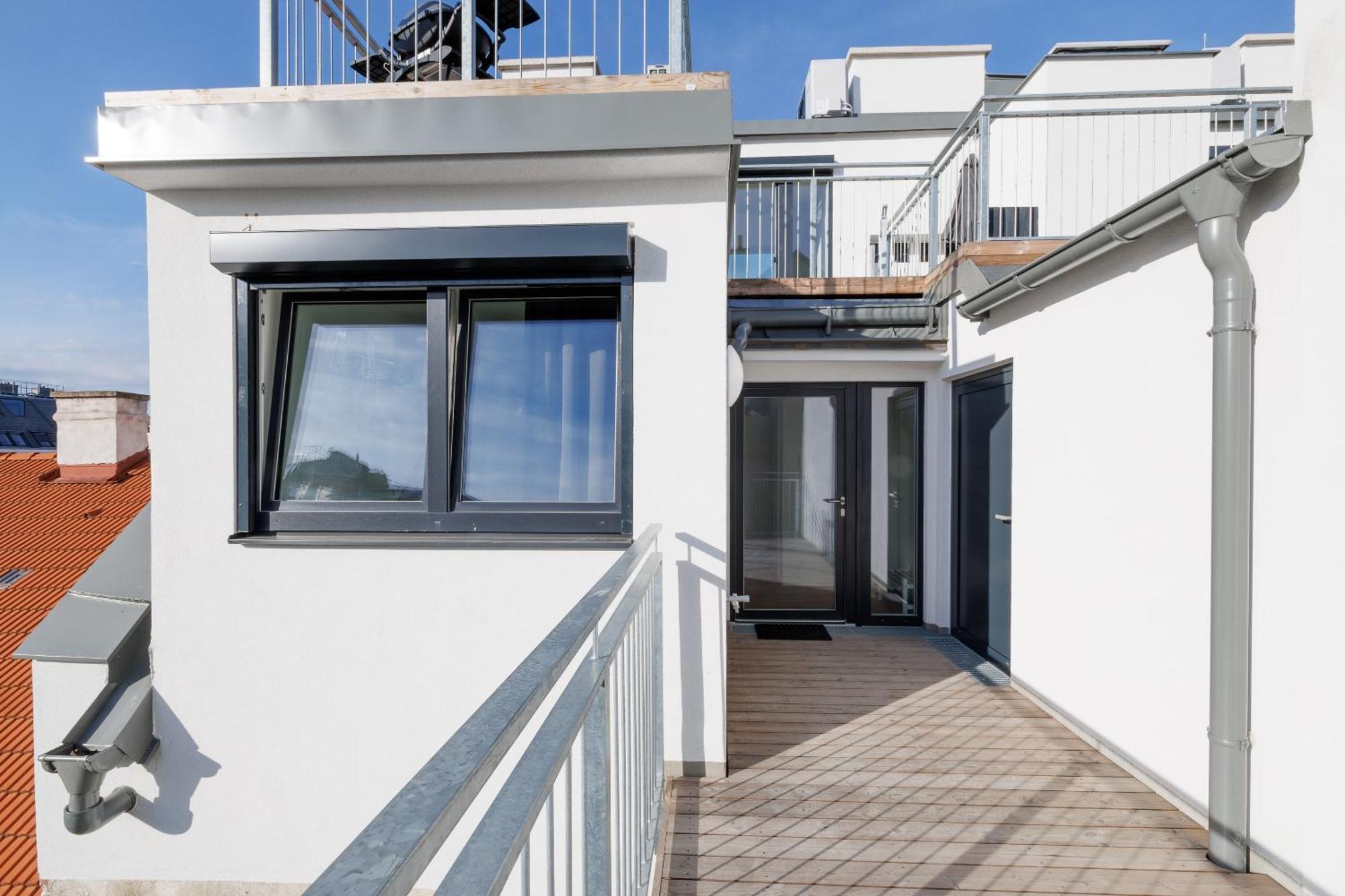 Symphony Apartments 38 - Modern Loft With Terrace And Grill In Central Location Bécs Kültér fotó